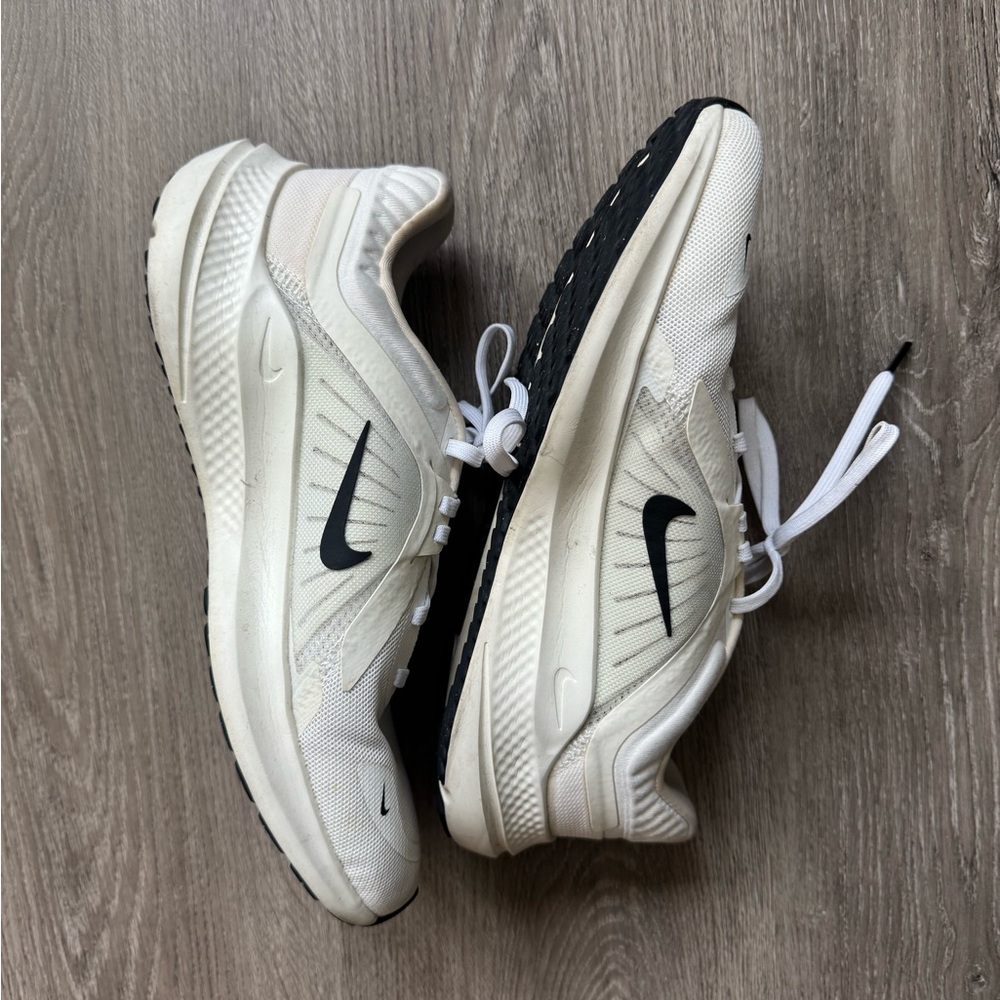 Nike White and Black Running Shoes